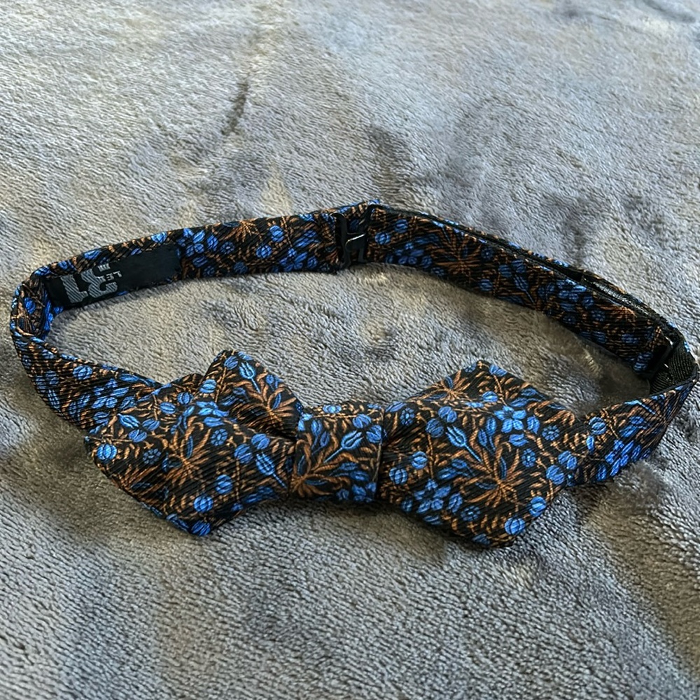 Bow Tie